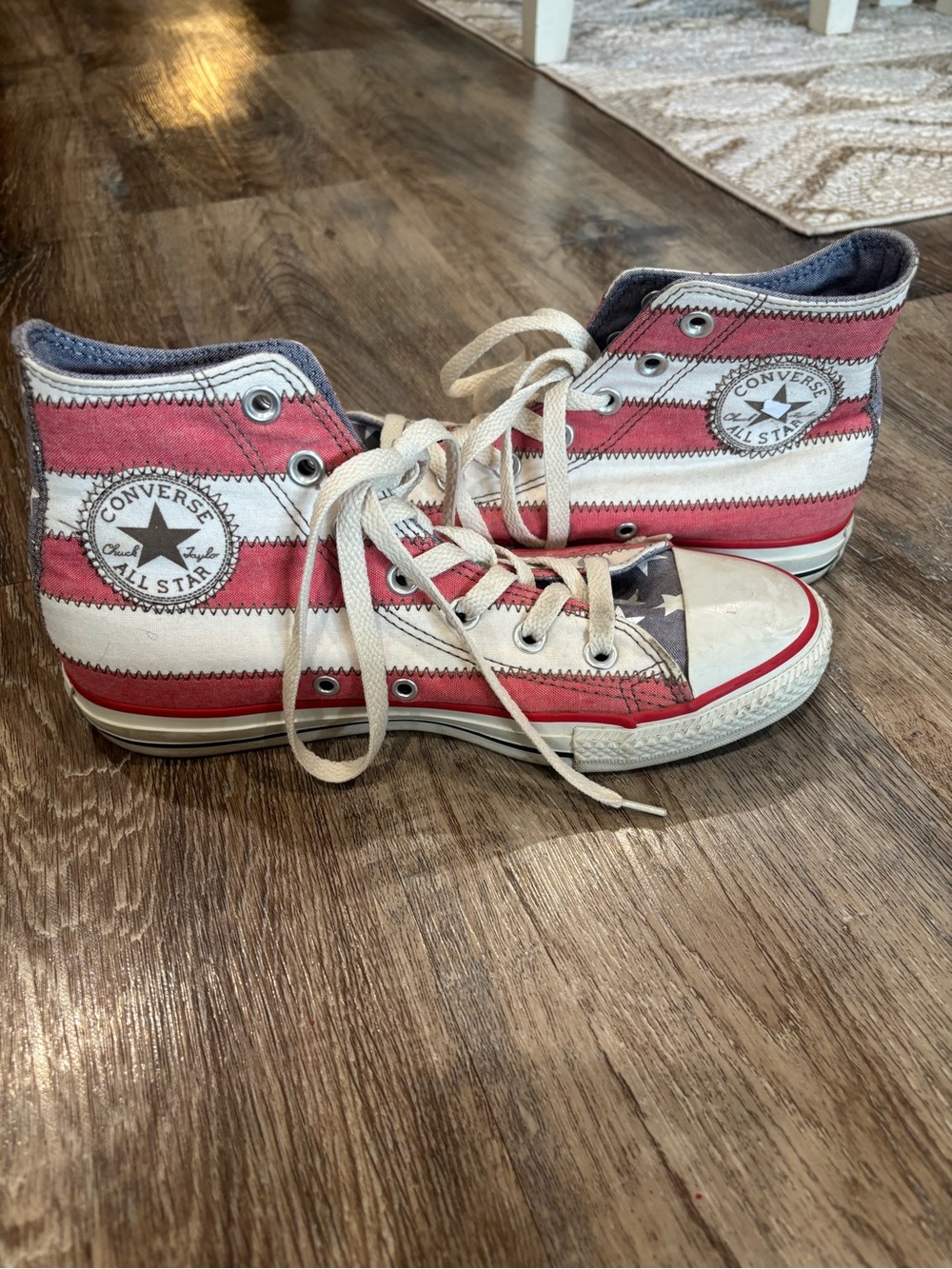 Converse women’s 8 Red, White & Blue. Chuck Taylor American Flag patchwork